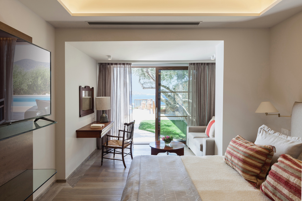 Minaon Palace Bedroom ground floor