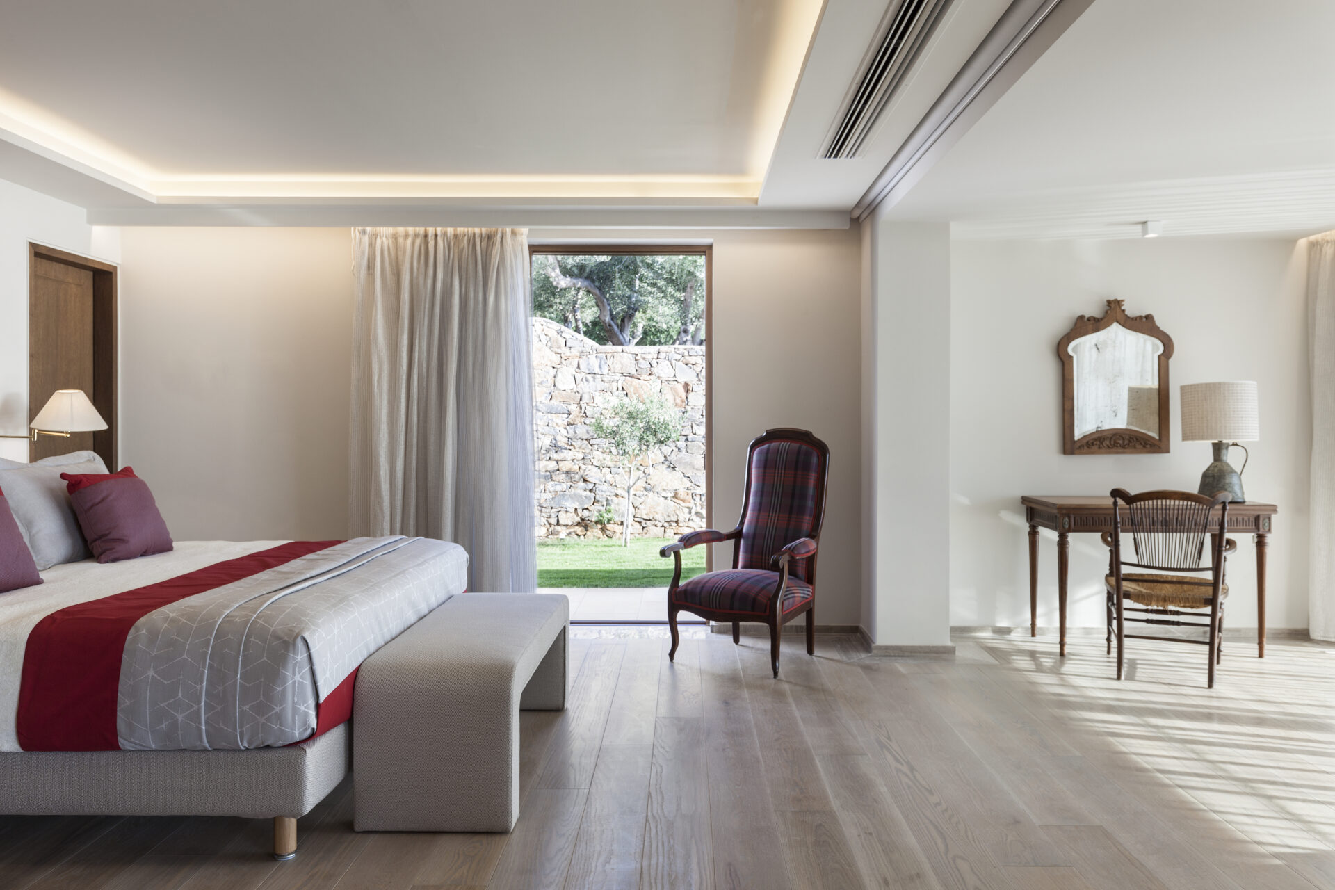 Minoan_Palace_Master_Bedroom