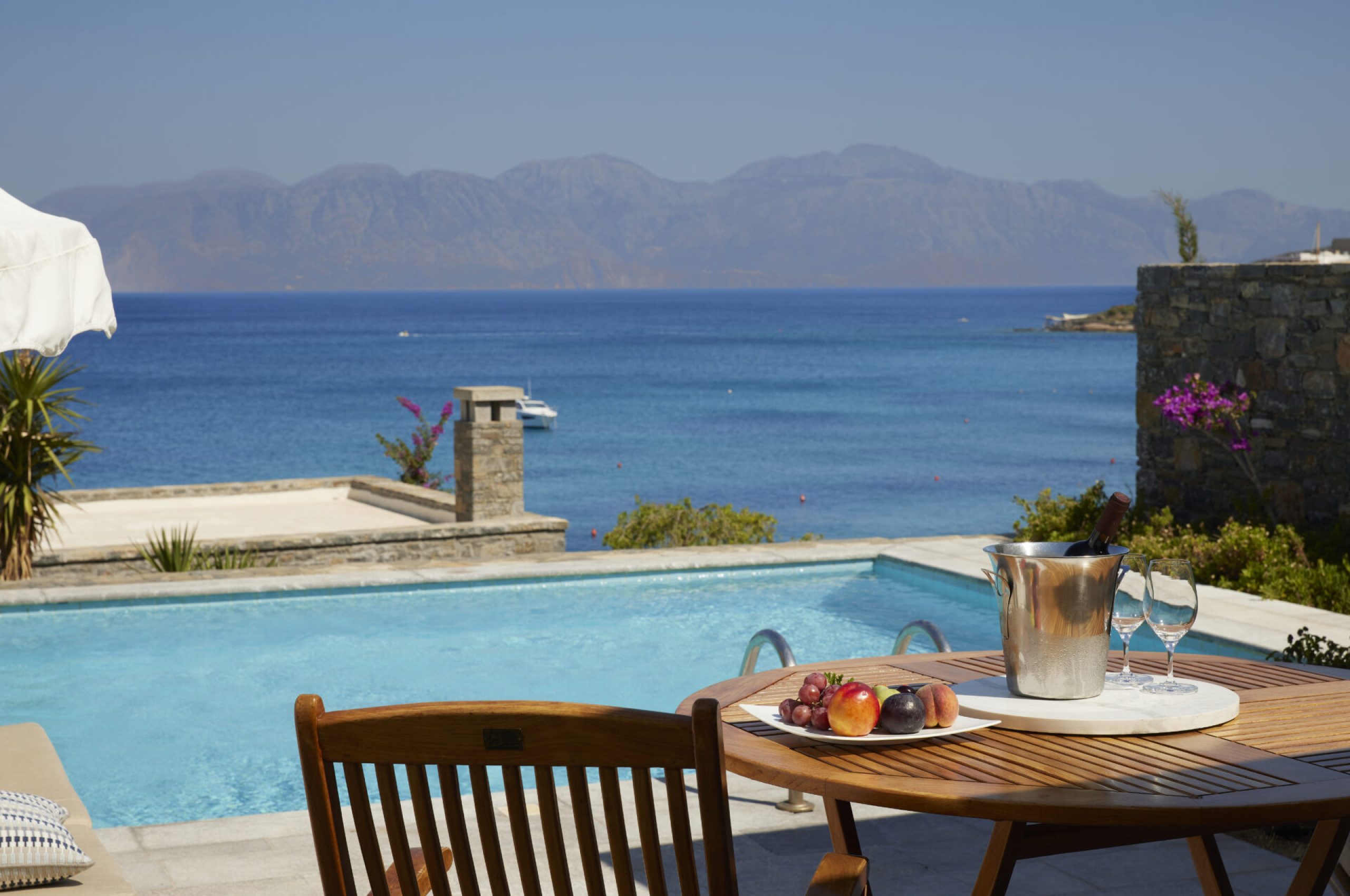 Superior_Bungalow_pool