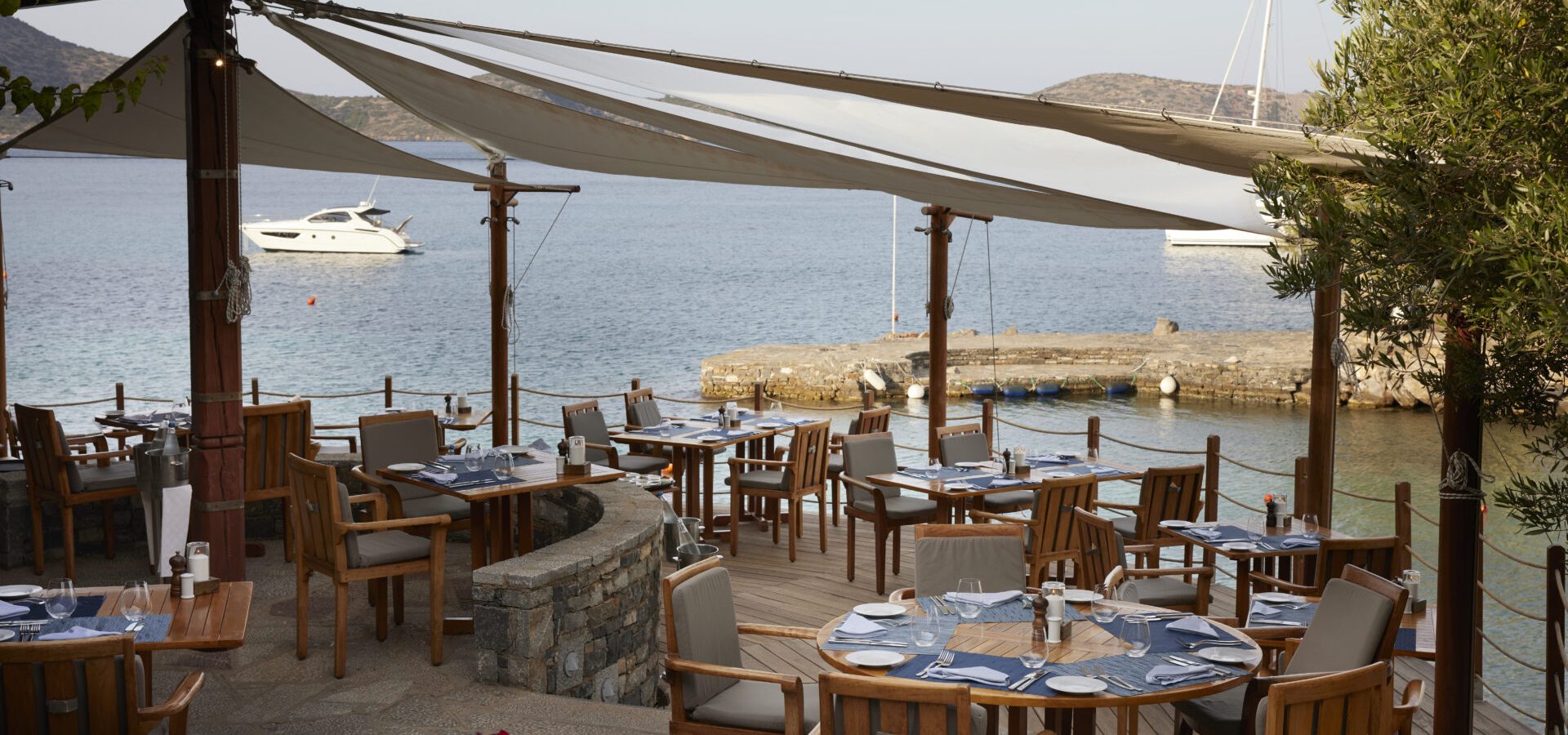 Yacht Club lunch time